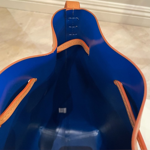 Mansur Gavriel Tan Leather Bucket Bag - Picture 6 of 9